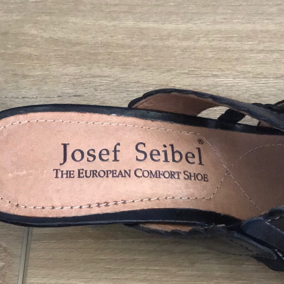 NWT Josef Seidel Black Sandals 37 Low Heel - Picture 3 of 7